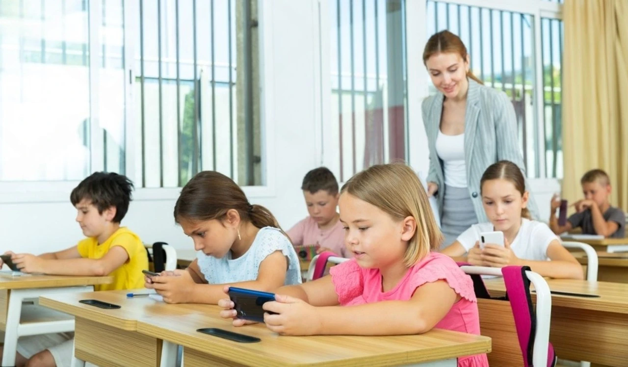 Play  -  classroom engagement with TriviaMaker
